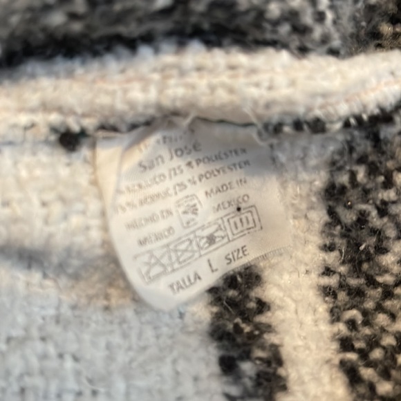 San Jose Artesanias, sweater, size L - Picture 3 of 4